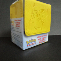  ULTRA PRO - Pokemon - Pikachu Premium Leather Flip Box - CCG Deck Box