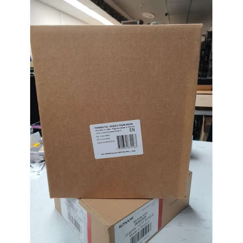 Pokemon Arceus V Figure Collection Box Case of 6 Sword & Shield New SEALED